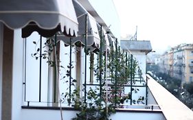 Stelle Hotel The Businest